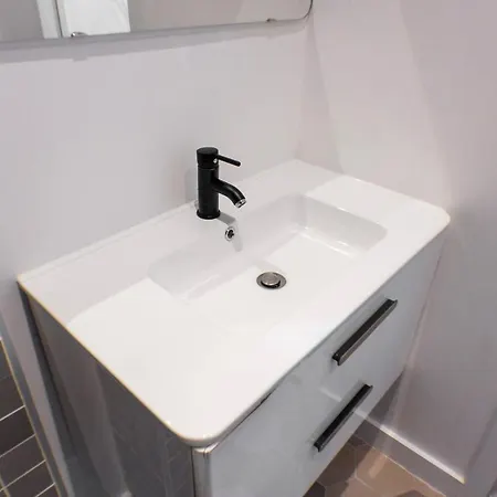 Aboukir Design Flat